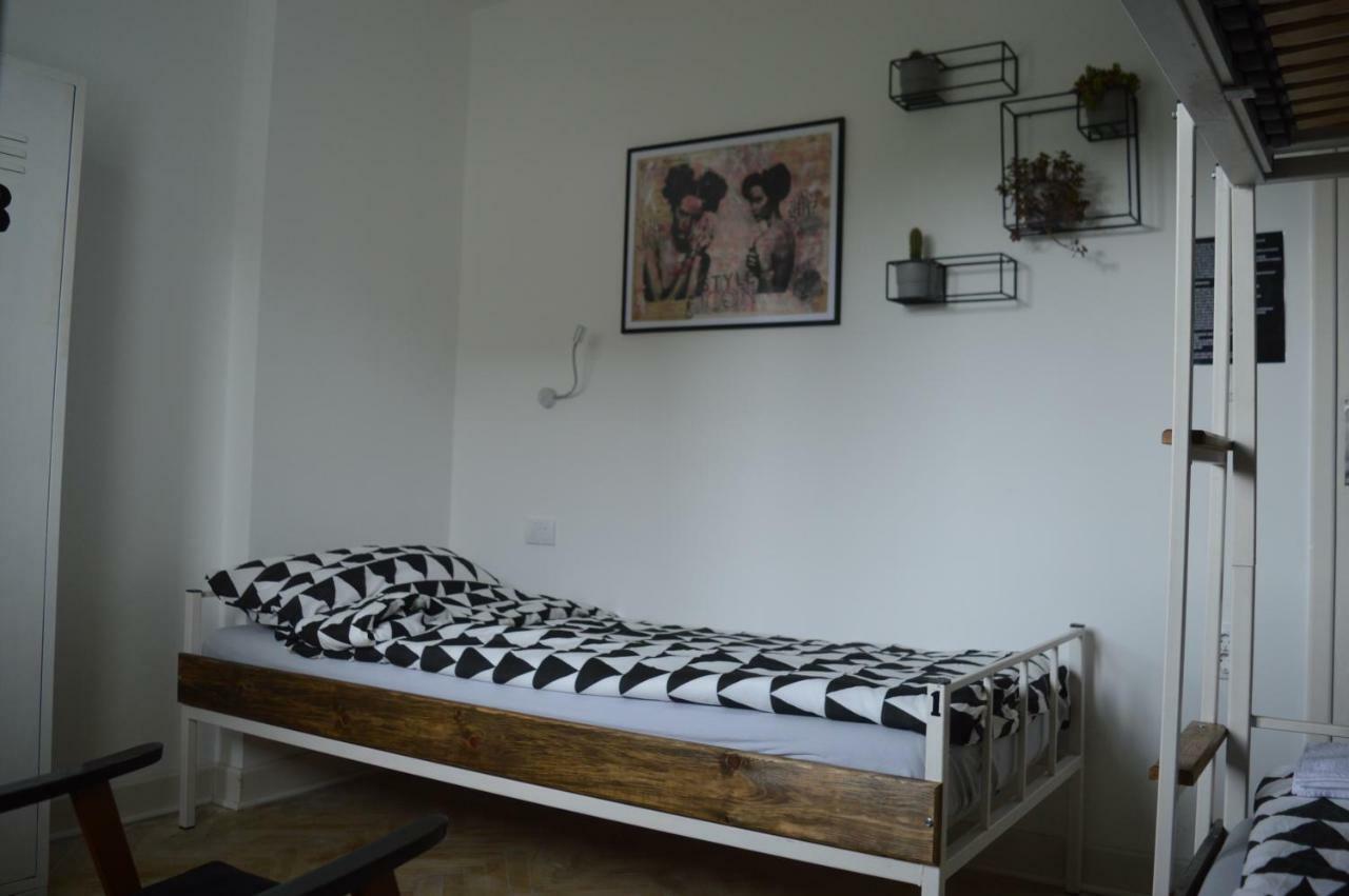 Mystic River Design Hostel 바이나 바슈타 외부 사진